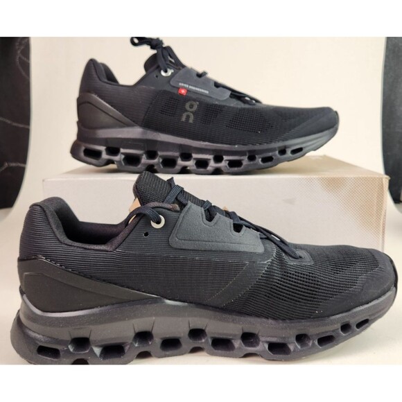 ON Running Cloudstratus Mens' Sneakers, All Black, 9 New - Picture 1 of 10